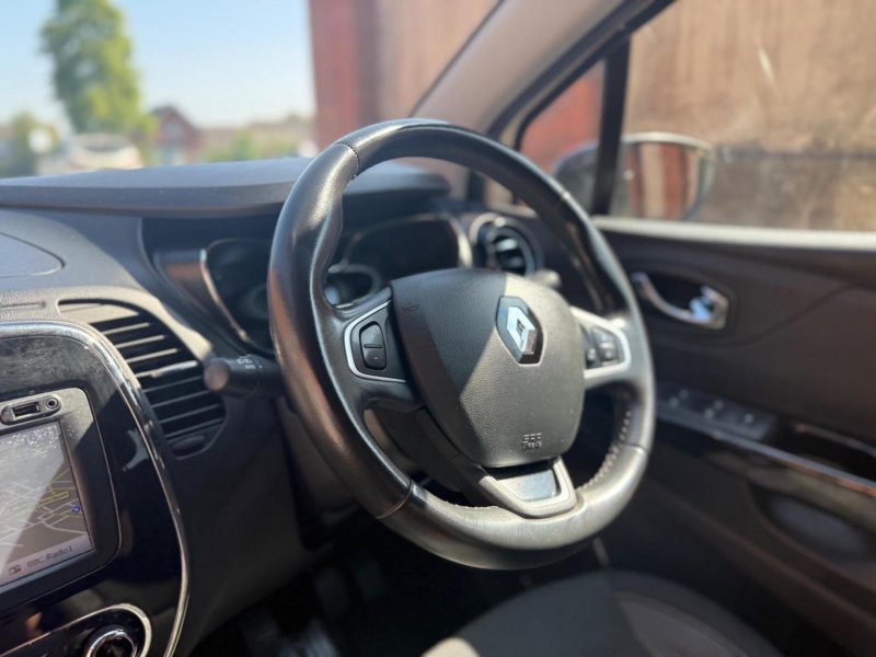 RENAULT CAPTUR