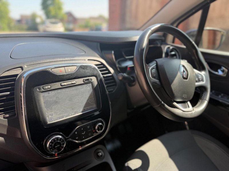 RENAULT CAPTUR