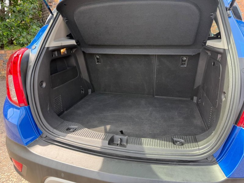 VAUXHALL MOKKA
