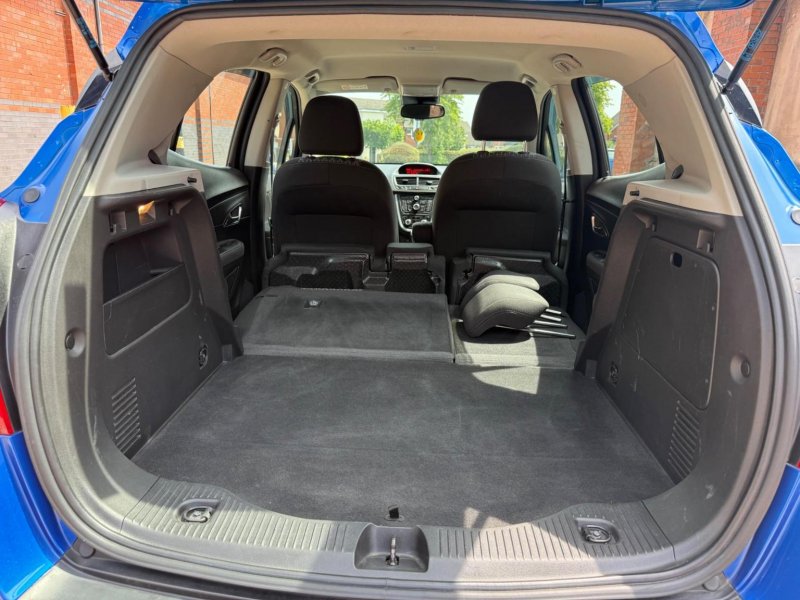 VAUXHALL MOKKA