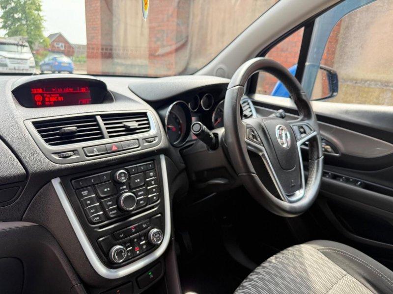 VAUXHALL MOKKA