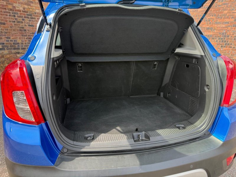 VAUXHALL MOKKA