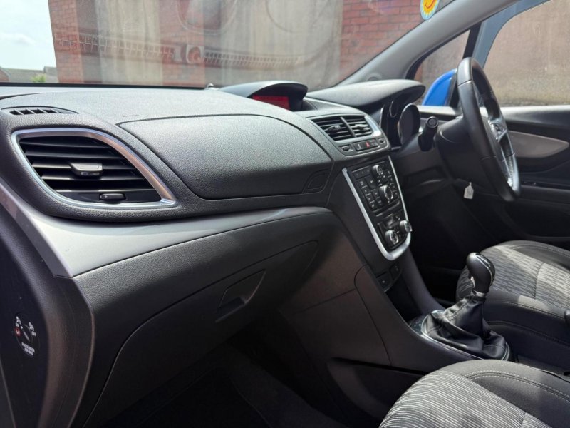 VAUXHALL MOKKA