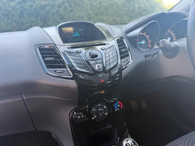 FORD FIESTA