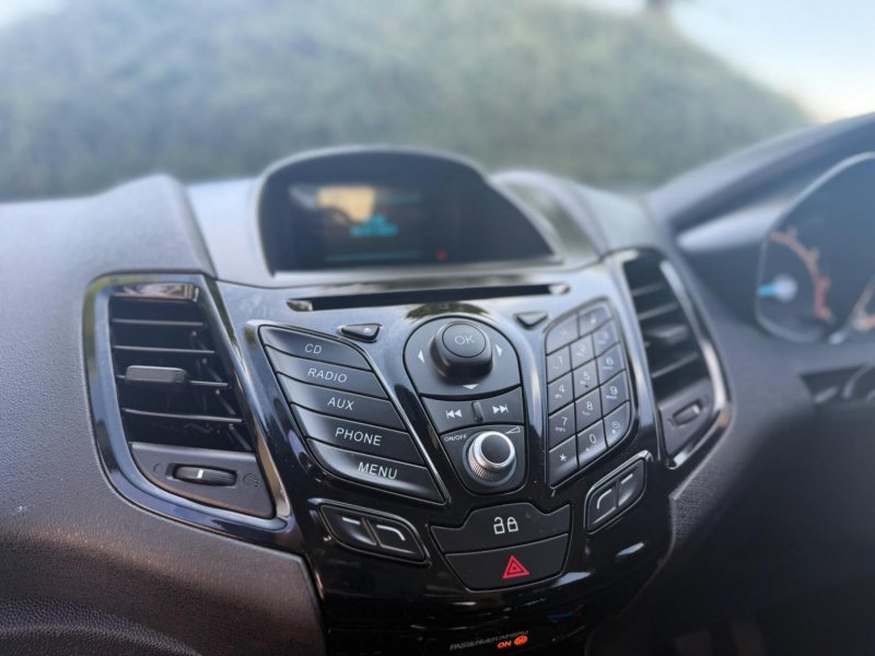 FORD FIESTA