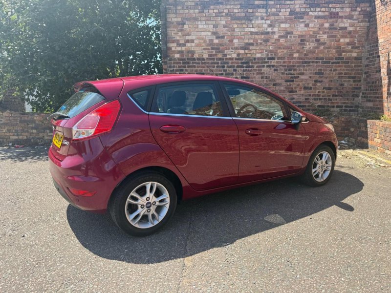 FORD FIESTA